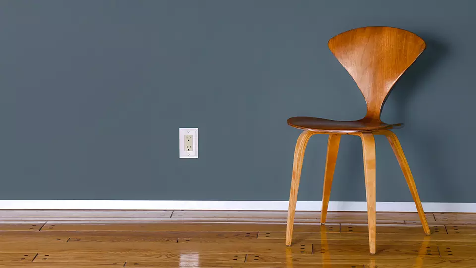 Applying filler to a painted wall