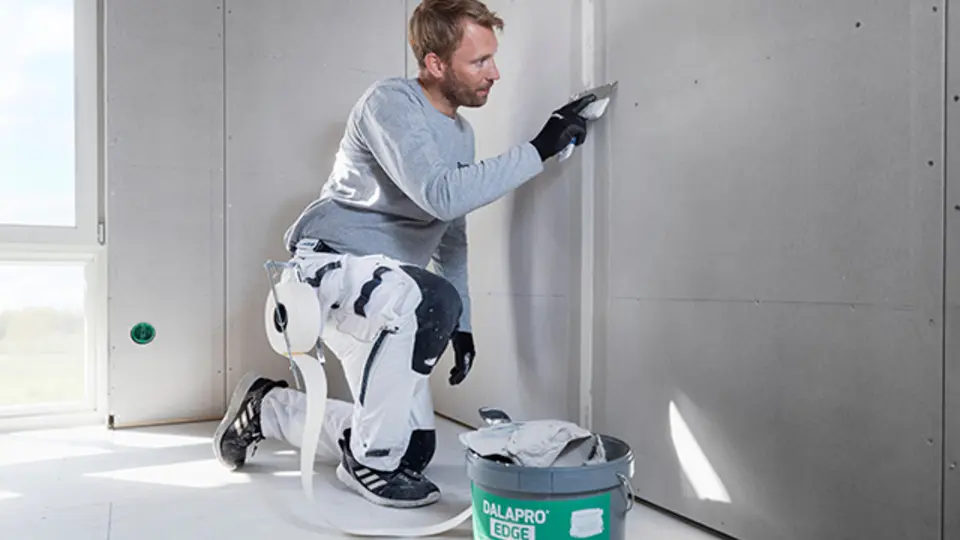 How to apply filler using joint tape