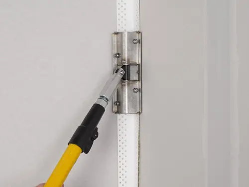 AquaBead – high-quality, adhesive corner bead resistant to cracks and wear
