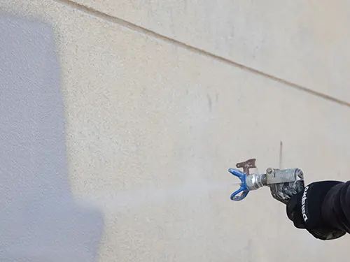 Dalapro Lightning Facade – a grey ready-mixed spray filler for repairs on walls and ceilings, outdoors and indoors 
